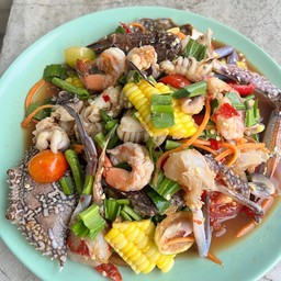 ตำทะเลรวม (กุ้งสด,ปลาหมึก,ปูม้า)