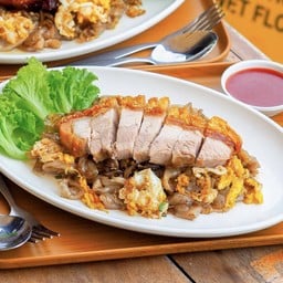 เตี๋ยวคั่วหมูกรอบ