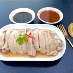 ข้าวมันไก่สิงโปร์ ไก่ล้วน เป็นกับข้าว