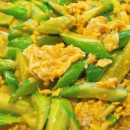 ข้าวแตงกวาผัดไข่