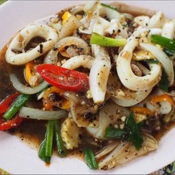 หมึกผัด พริกไทยดำ