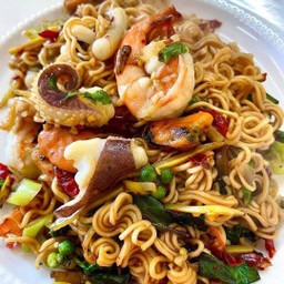 มาม่าผัดขี้เมา