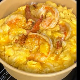 ข้าวหน้ากุ้งกระเทียมไข่ข้น