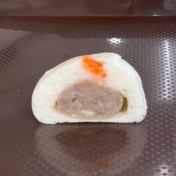 ซาลาเปาหมูสับไข่เค็ม