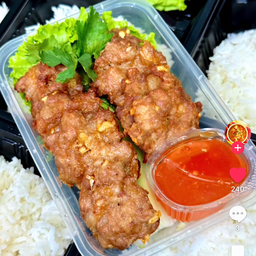 หมูสเต็กกระเทียมทอด กับข้าว