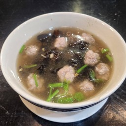 แกงจืดเห็ดหูหนู