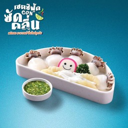 ปลาหมึก แล่นเรือ