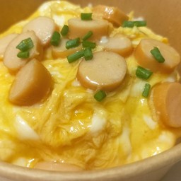 ข้าวไข่ข้น-ไส้กรอก