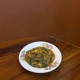 33 แกงคั่วไก่ใส่ใบยี่หร่า
