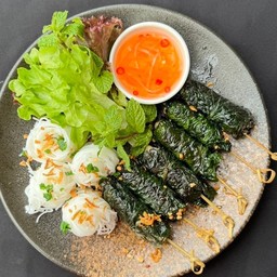 หมูย่างใบใช้พู