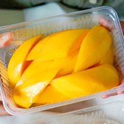 มะม่วงน้ำดอกไม้สุก (พร้อมทาน 1 กล่อง)