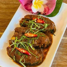ปลาทอดเครื่อง Fried Fish With Curry Sauce