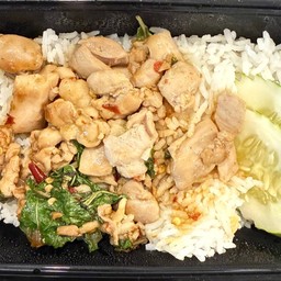 กะเพราไก่ราดข้าว