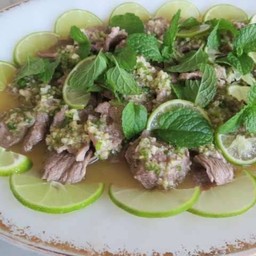 เนื้อน่องลายมะนาว