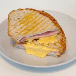 แฮมชีสซาวโดว์แซนด์วิช