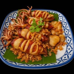 ปลาหมึกไข่ทอดกระเทียม