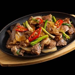เนื้อน้ำมันหอยกระทะร้อน