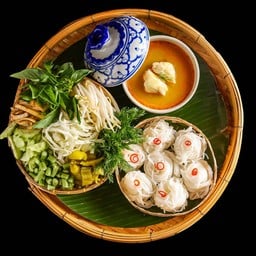 ขนมจีนน้ำยาปูก้อน