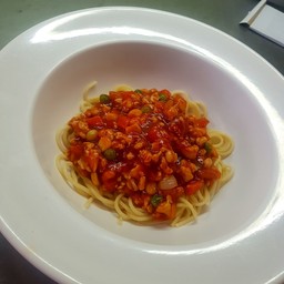 สปาโก๊ตตี๊ซอสเนื้อสับ