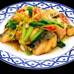 ปลากะพงผัดขึ้นฉ่าย