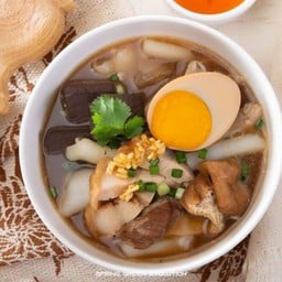 ก๋วยจั๊บเส้นใหญ่