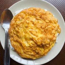 ข้าวไข่เจียวปูอัด