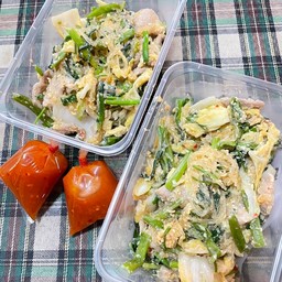 สุกี้แห้งหมู