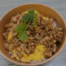 ข้าวหมูสับน้ำมันหอย