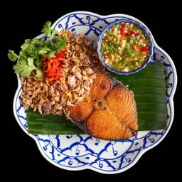 ปลาอินทรีย์ทอดน้ำปลากระเทียมเจียว