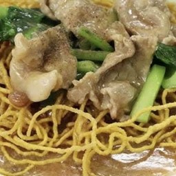 ราดหน้าหมี่กรอบ