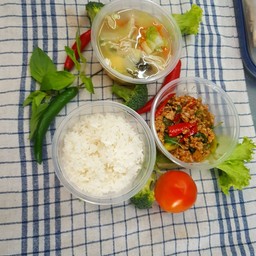 ข้าว+กะเพราหมู+ต้มจืดเต้าหู้สับ