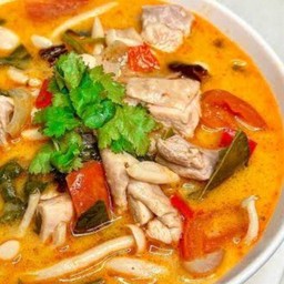 ต้มยำไก่