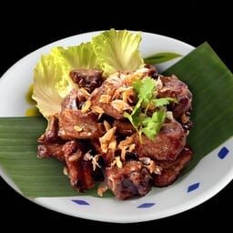 ซี่โครงหมูทอดกระเทียม