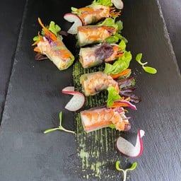 ปอเปื้ยะ โรลกุ้งสดแห่งสวน