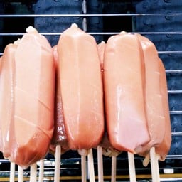 ไส้กรอกหมูจัมโบ้รมควันหนังกรอบ