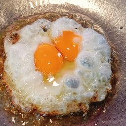 ข้าวไข่เจียวทรงเครื่องหลังตลาดสันป่าฝ้าย (สิงห์เคิ่งซอย 1)