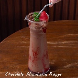 Strawberry Choco Frappe