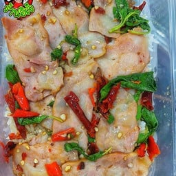 ข้าวผัดกะเพราเบค่อน