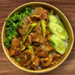 ข้าวผัดพริกหยวกหมู