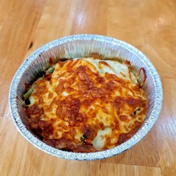 สุกี้แห้งหน้าชีส