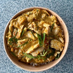 ข้าวห่อหมกไก่ชิ้นไข่ข้น