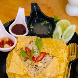 ข้าวผัดพัทยาไก่