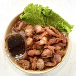 ข้าวไก่ทอด น้ำจิ้มแจ่ว