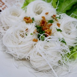 เส้นหมี่ขาวลวก