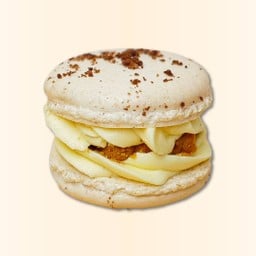 MILKY MACARON