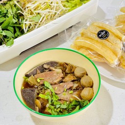 ก๋วยเตี๋ยวเนื้อตุ๋น