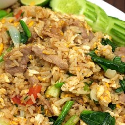 ข้าวผัดหมู