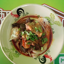 ขนมจีนน้ำเงี้ยว