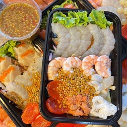 ยำ 4 ไข่กุ้ง 2 ใจ