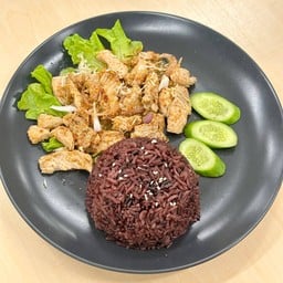 ข้าวยำหมูแซ่บ หมักคลีน  440  kcal